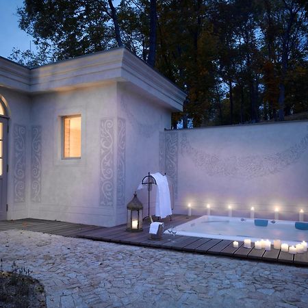 Chateau Mcely Esterno foto