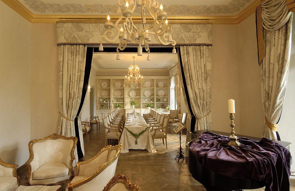 Chateau Mcely Ristorante foto