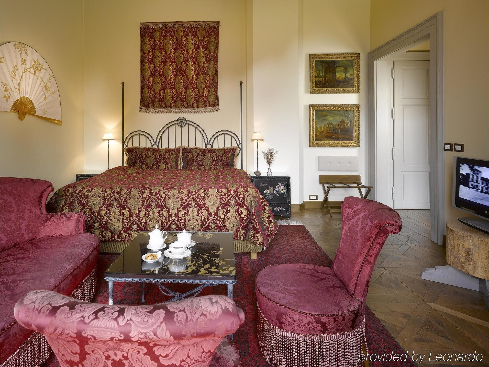 Chateau Mcely Camera foto
