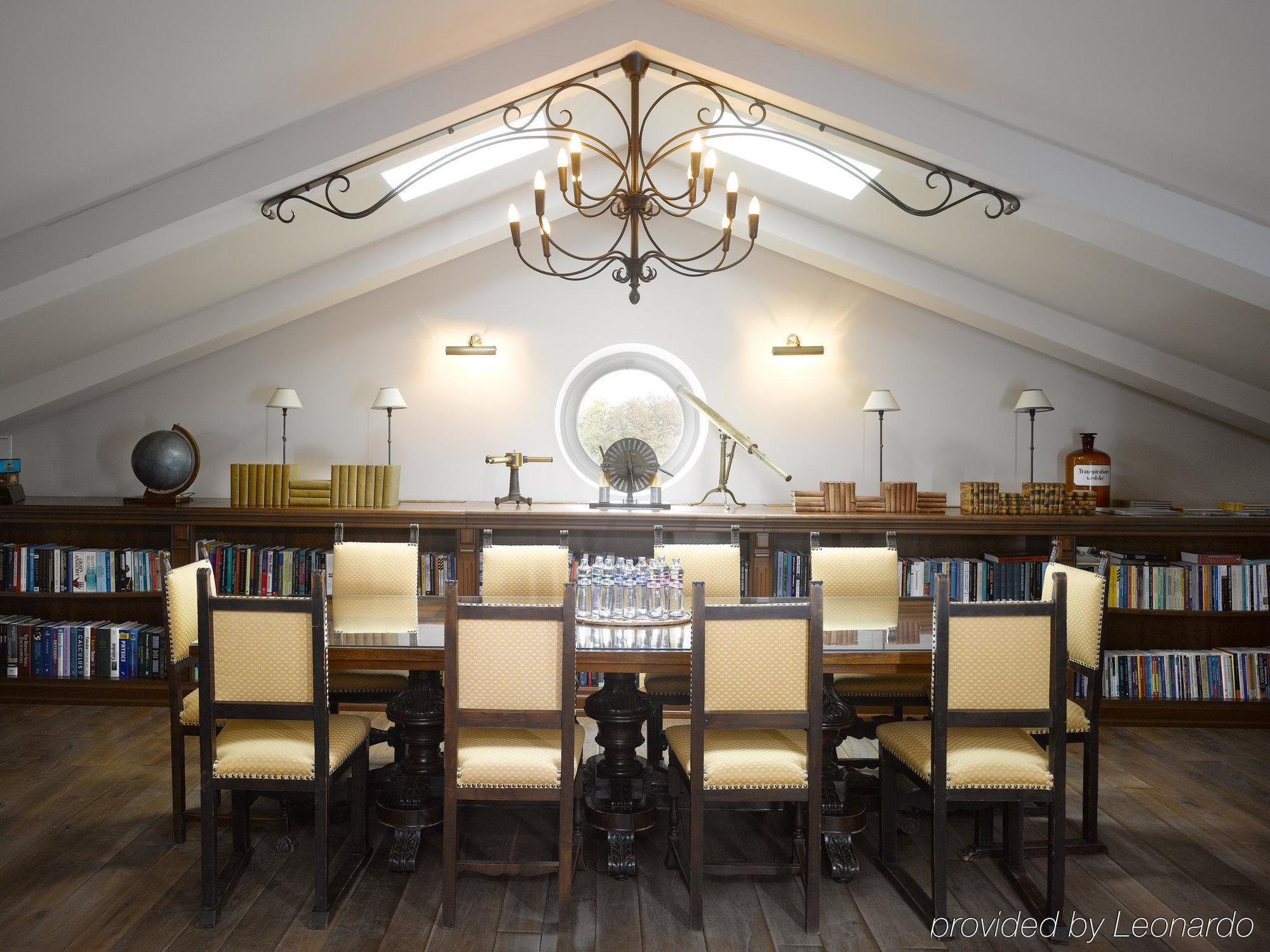 Chateau Mcely Ristorante foto