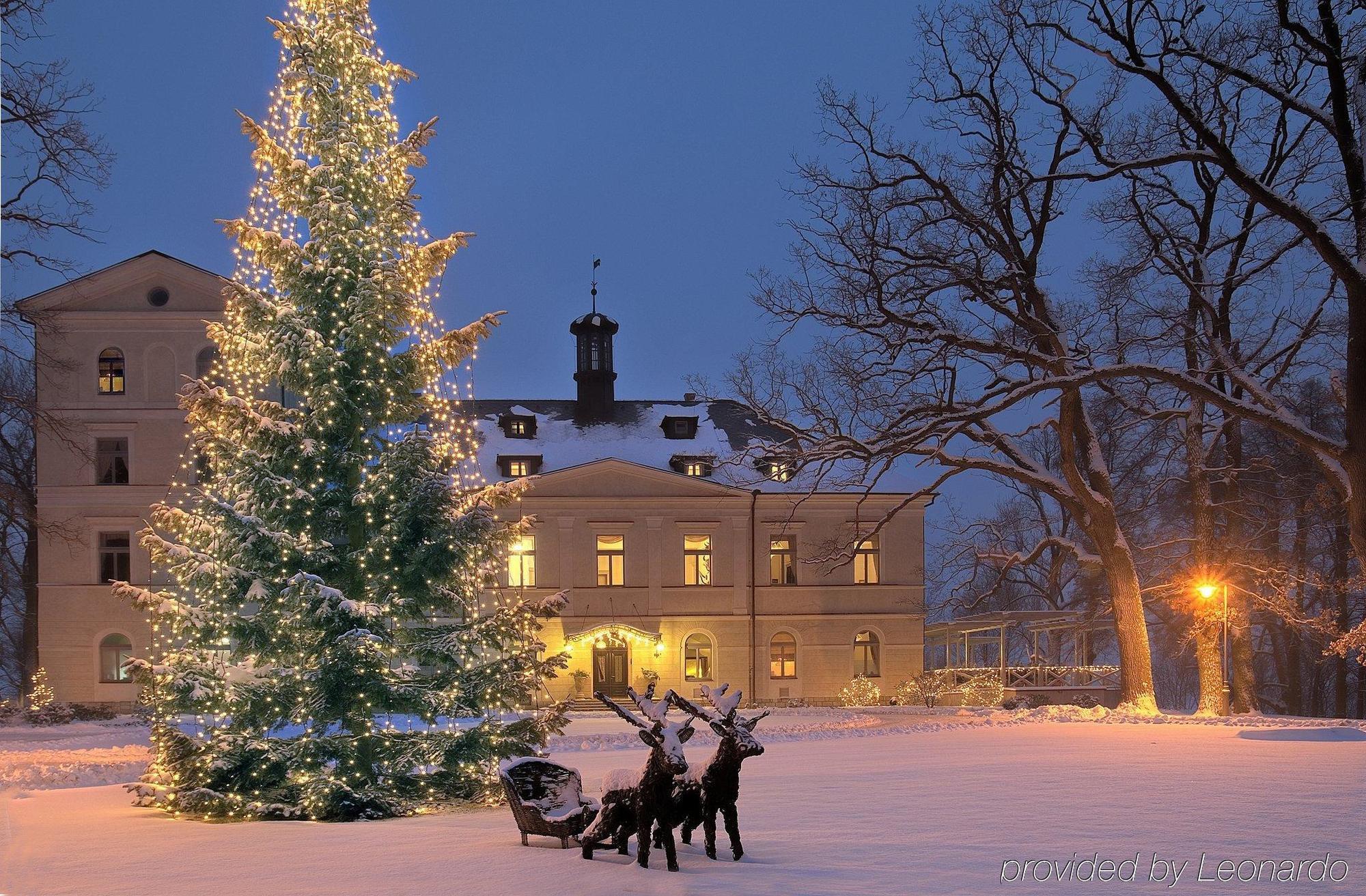 Chateau Mcely Esterno foto