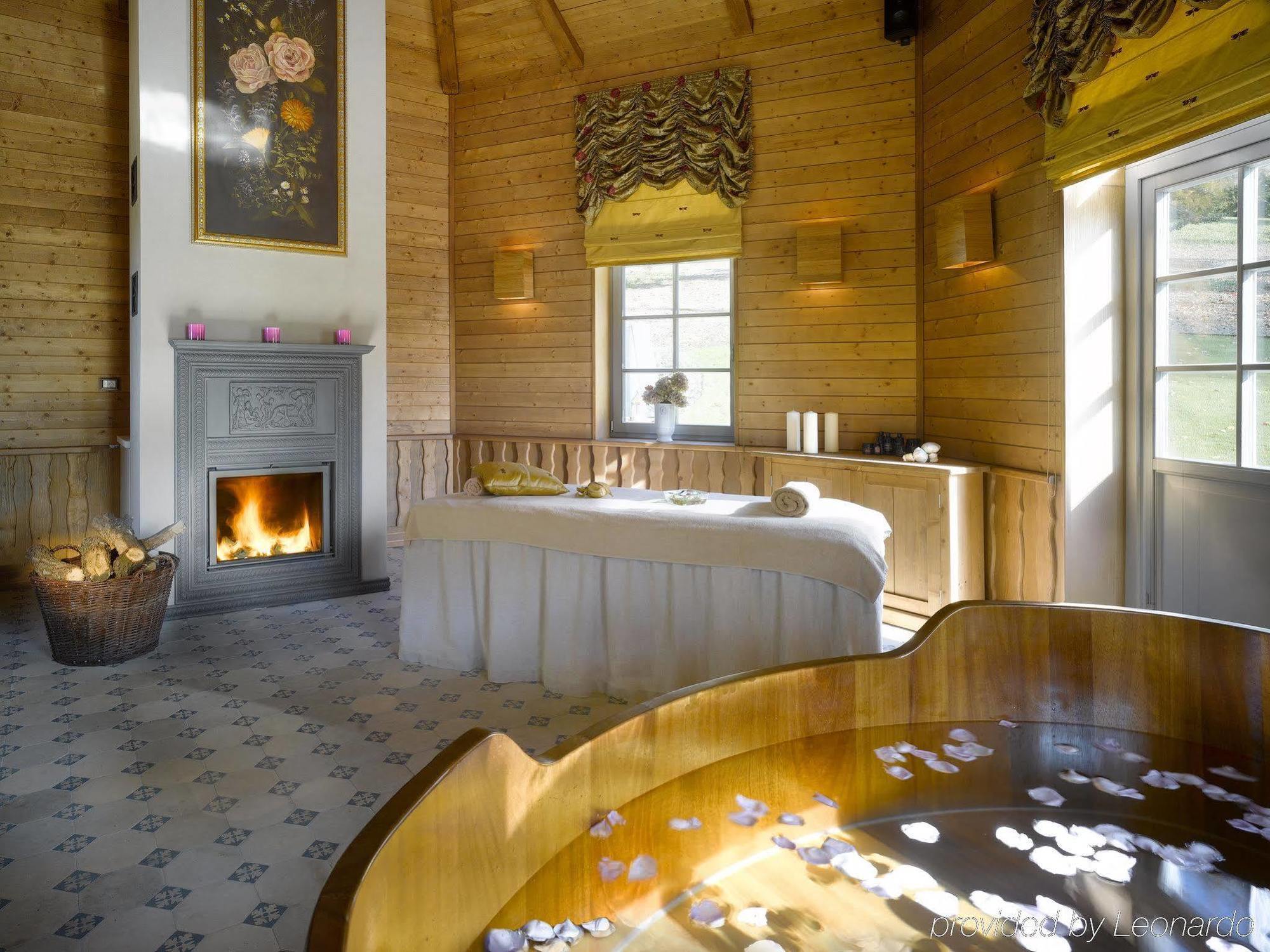 Chateau Mcely Servizi foto